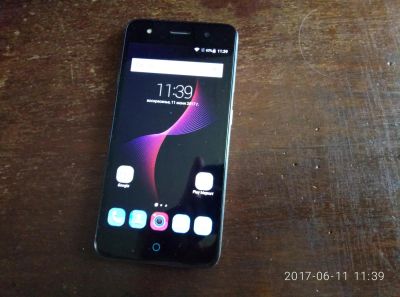 Лот: 9822630. Фото: 1. Zte blade v7 lite. Смартфоны