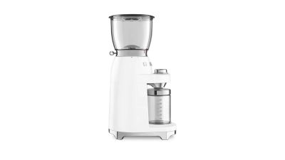 Лот: 25008253. Фото: 1. Кофемолка Smeg CGF01WHEU белый. Чайники, кофемашины, кулеры