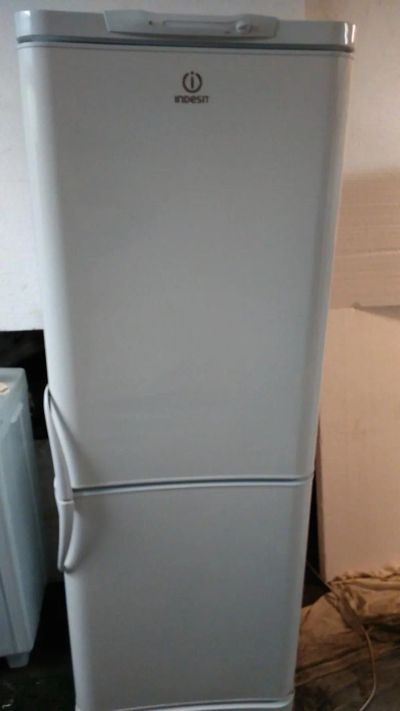 Лот: 7204328. Фото: 1. Холодильник Indesit. Холодильники, морозильные камеры