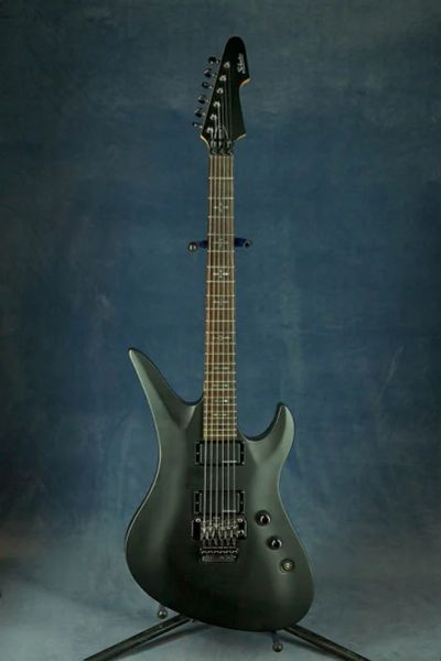 Лот: 6656966. Фото: 1. Schecter Revenger SBK с чехлом... Гитары
