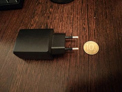 Лот: 11152789. Фото: 1. USB адаптер. Зарядные устройства, блоки питания, адаптеры сетевые для смартфонов