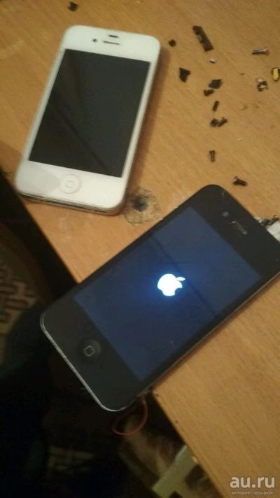 Лот: 13262812. Фото: 1. Два iphone 4 (повторно). Смартфоны