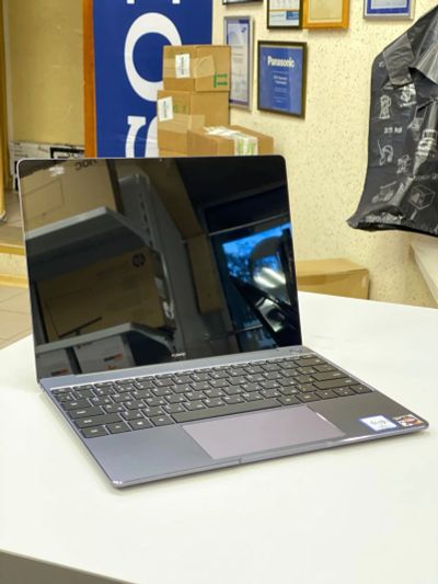 Лот: 16419835. Фото: 1. Ноутбук Huawei Matebook 13 HN-W19R. Ноутбуки