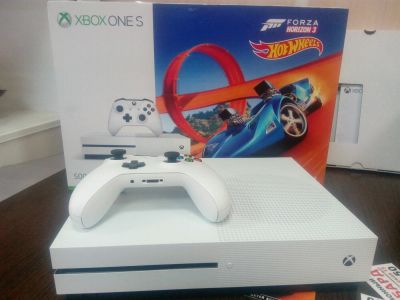 Лот: 11312668. Фото: 1. Игровая приставка X-BOX ONE S. Игровые приставки, консоли