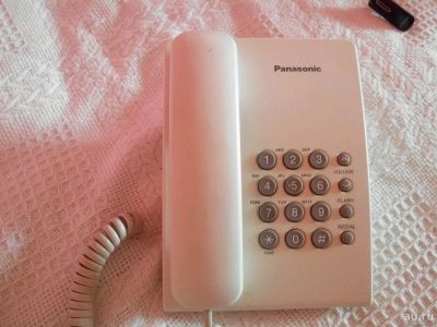 Лот: 9824631. Фото: 1. Проводной телефон Panasonic KX-TS2350RUW... Проводные телефоны