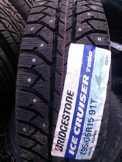 Лот: 4486523. Фото: 1. 195 65r15 Bridgestone ice cruiser-7000... Шины