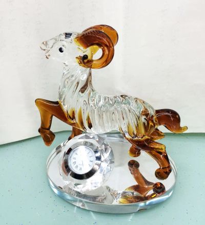 Лот: 4764774. Фото: 1. Сувенирная фигурка Баран с часами. Фигурки, статуэтки