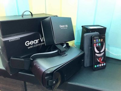 Лот: 18131425. Фото: 1. Galaxy s9 / Gear VR с джойстиком. Смартфоны