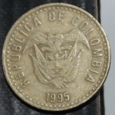 Лот: 16738260. Фото: 1. Экзотика с рубля (24180) Колумбия. Остальные страны