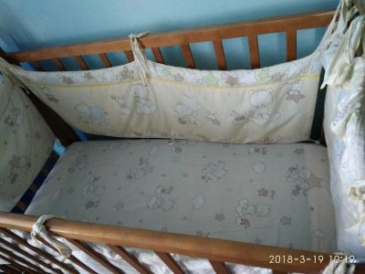 Лот: 11487459. Фото: 1. Кровать-маятник. Постельные принадлежности
