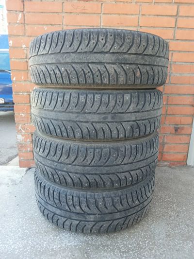 Лот: 19195214. Фото: 1. Bridgestone 225/65R17 ice cruiser... Шины