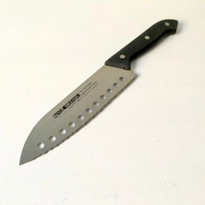 Лот: 7620632. Фото: 1. Нож кухонный 15 см с зубцами из... Столовые приборы, ножи