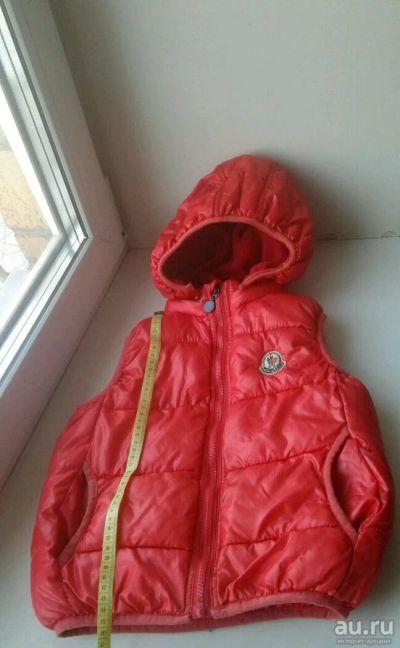 Лот: 13398590. Фото: 1. Жилетка ,Moncler , на 3-4 года... Другое (одежда и аксессуары)