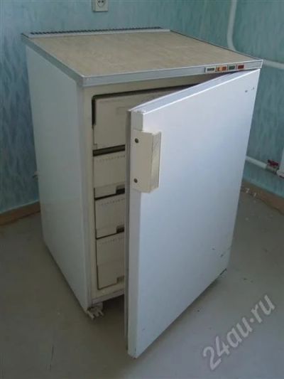 Лот: 316245. Фото: 1. морозильная камера бирюса. Холодильники, морозильные камеры