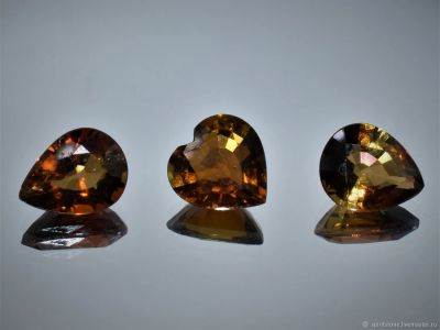 Лот: 20596816. Фото: 1. 2.32 ct Турмалины (Мозамбик) 100... Драгоценные и поделочные камни