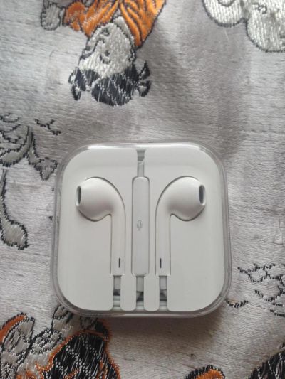 Лот: 8093840. Фото: 1. Наушники Apple EarPods оригинальные. Красноярск