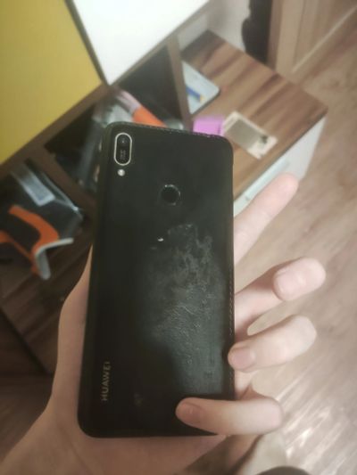 Лот: 25800562. Фото: 1. Huawei Y6 2019. Смартфоны