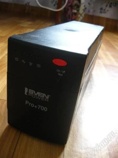 Лот: 1746625. Фото: 1. ups sven pro+ 700! +провода (батарея... ИБП, аккумуляторы для ИБП