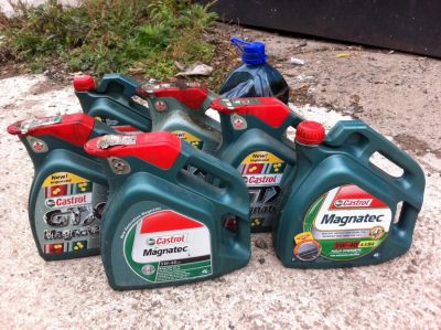 Лот: 6171558. Фото: 1. Масло Castrol Magnatec 5W-40 отработка. Масла, жидкости