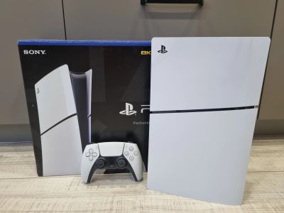 Лот: 22714193. Фото: 1. Игровая приставка ps5 slim 1tb. Игровые приставки, консоли