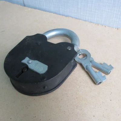 Лот: 8868930. Фото: 1. Замок большой навесной амбарный... Замки