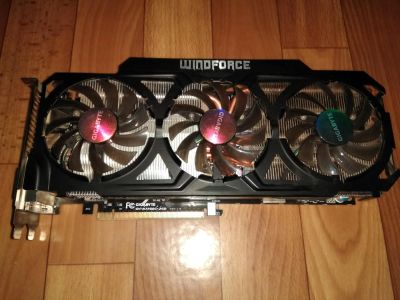 Лот: 11542369. Фото: 1. Gigabyte GeForse GTX 770. Видеокарты