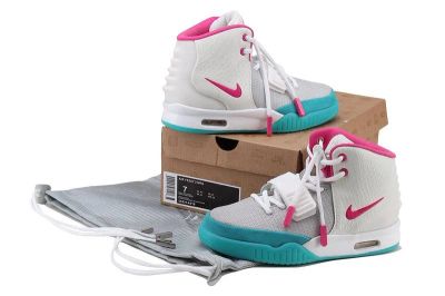 Лот: 6005549. Фото: 1. Nike Air Yeezy II 1500руб отдам. Кеды, кроссовки, слипоны