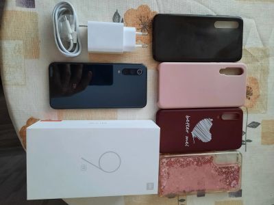 Лот: 17110042. Фото: 1. Xiaomi Mi 9 SE 6/64 GB Piano Black... Смартфоны