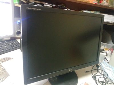 Лот: 17294152. Фото: 1. Монитор купить LG W2242T Читайте... ЖК-мониторы