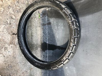 Лот: 16208484. Фото: 1. Bridgestone моторезина 90/90 R21. Шины