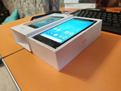 Лот: 15522820. Фото: 1. Xiaomi Mi A1 4/64gb. Смартфоны