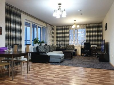 Лот: 25296917. Фото: 1. 3-комн. квартира , Красноярск... Квартиры, студии