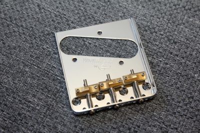 Лот: 15687560. Фото: 1. Wilkinson Telecaster Bridge with... Аксессуары, комплектующие