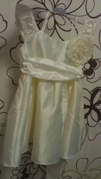 Лот: 5938270. Фото: 1. Платье на девочку 9-12 месяцев. Платья, сарафаны