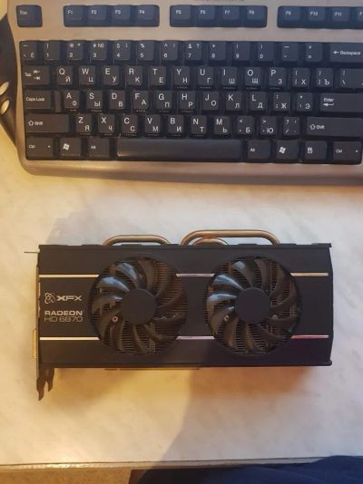 Лот: 12589517. Фото: 1. Видеокарта XFX Radeon HD 6870... Видеокарты