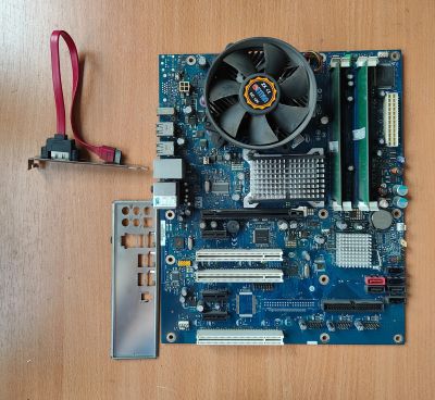 Лот: 25727225. Фото: 1. Плата Intel + процессор + память. Комплекты запчастей