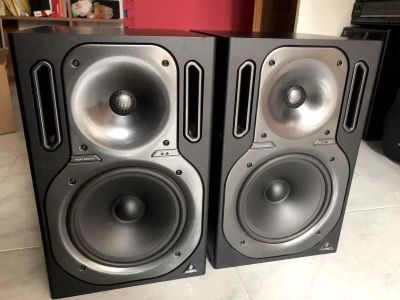 Лот: 11357562. Фото: 1. Студийные Мониторы Behringer B2031A... Другое (профессиональный звук)