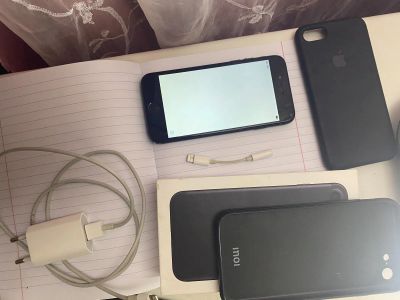 Лот: 17402535. Фото: 1. IPhone 7 32gb. Смартфоны