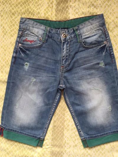 Лот: 7197013. Фото: 1. Шорты Armani Jeans рост 152см. Брюки, шорты, джинсы