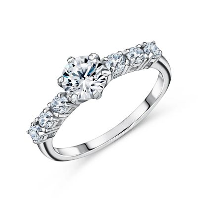 Лот: 23863083. Фото: 1. Серебряное кольцо с фианитами. Кольца, перстни