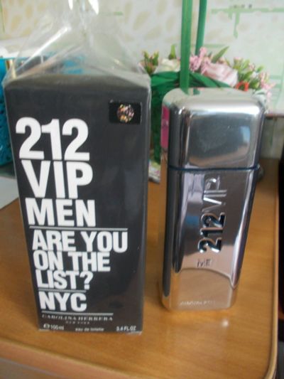 Лот: 16300422. Фото: 1. 212 VIP Men от Carolina Herrera... Мужская парфюмерия