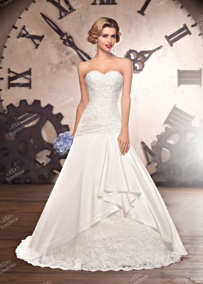 Лот: 14387511. Фото: 1. Пышное белое свадебное платье... Свадебные платья