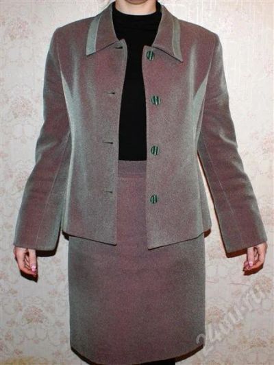Лот: 214242. Фото: 1. Недорогой костюм р. 44. Пиджаки, жакеты, жилеты