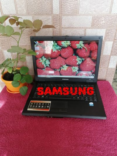 Лот: 18996166. Фото: 1. Samsung оригинал, идеальное состояние. Ноутбуки