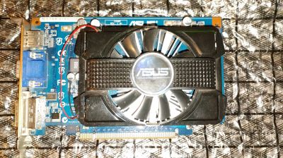 Лот: 25785187. Фото: 1. nVidia Asus GT 240. Видеокарты