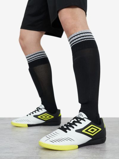 Лот: 25536701. Фото: 1. Бутсы мужские Umbro Point Ic... Кеды, кроссовки, слипоны
