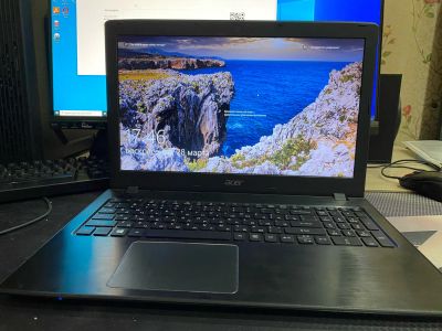 Лот: 17401768. Фото: 1. Ноутбук Acer Aspire E 15 (e5-576g-55y4... Ноутбуки