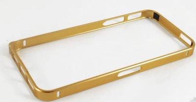 Лот: 4023820. Фото: 1. бампер золотой на iPhone 5, 5S. Чехлы, бамперы