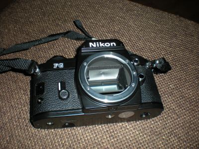 Лот: 12646636. Фото: 1. пленочная камера nikon FG. Плёночные зеркальные