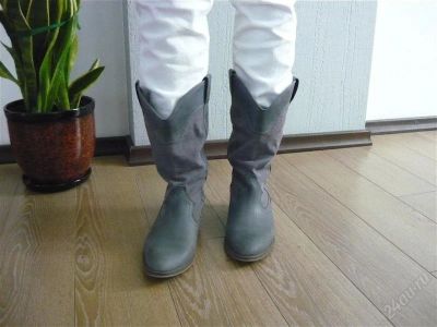 Лот: 1593554. Фото: 1. казаки BERSHKA 36-37р. Другое (женская обувь)